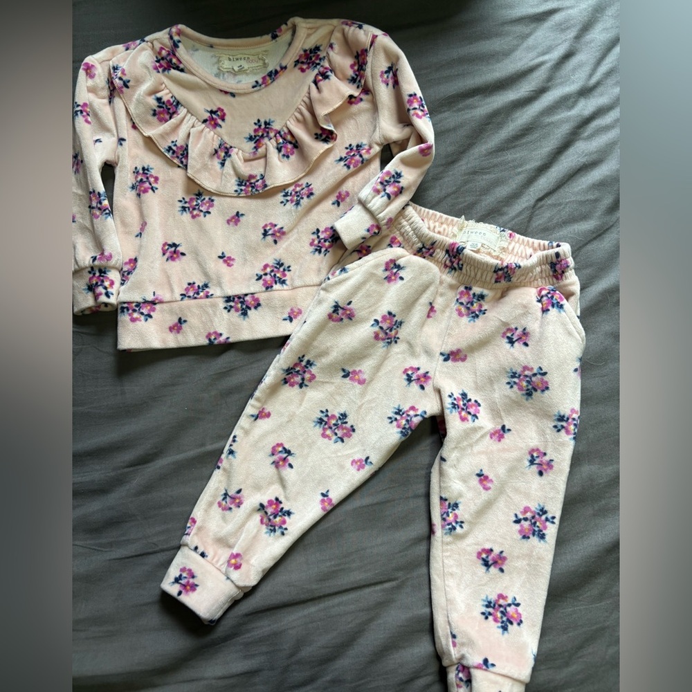 Floral Kids Pajamas Set